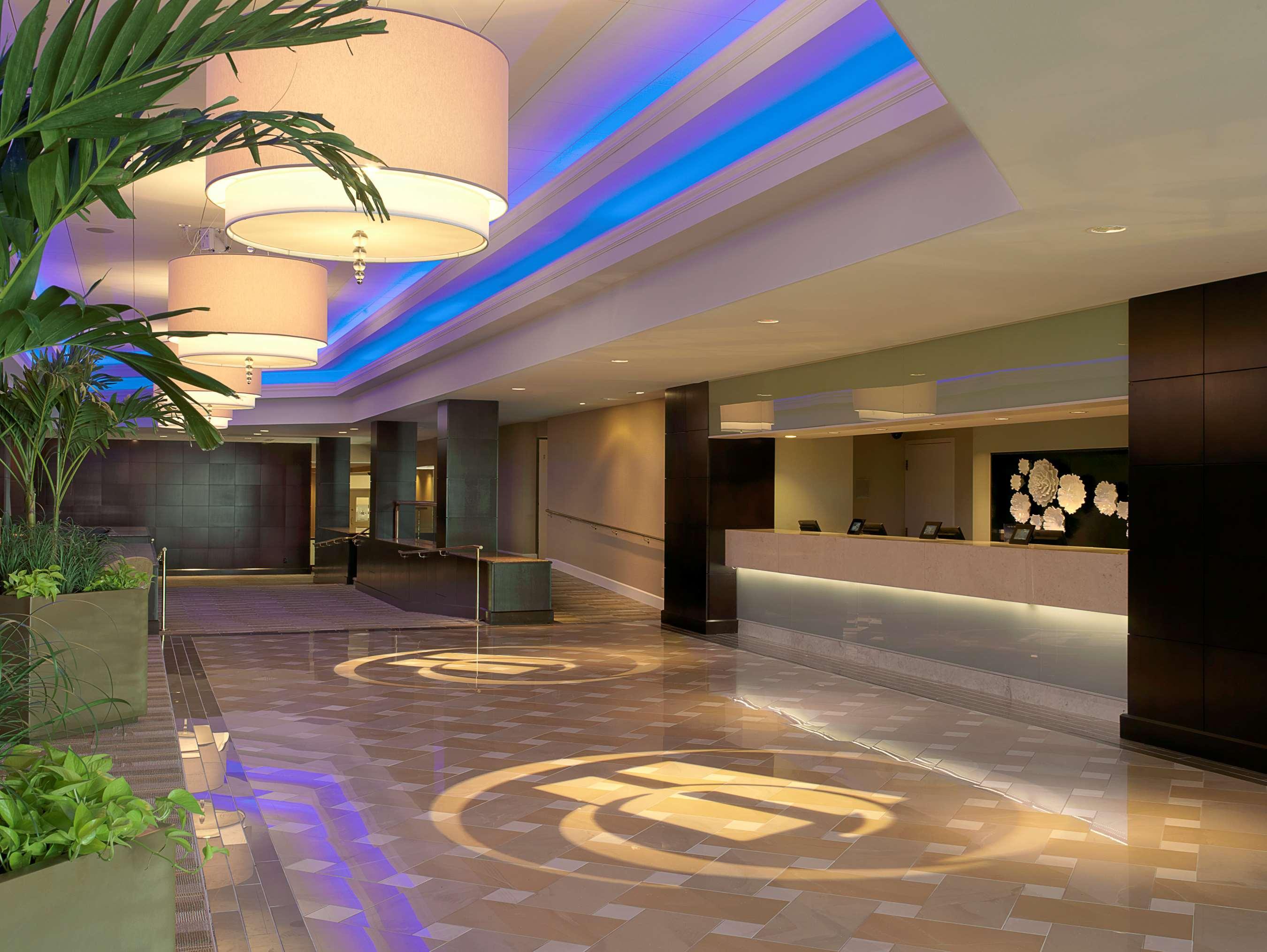Hilton St. Louis Airport Hotel Woodson Terrace Interior photo